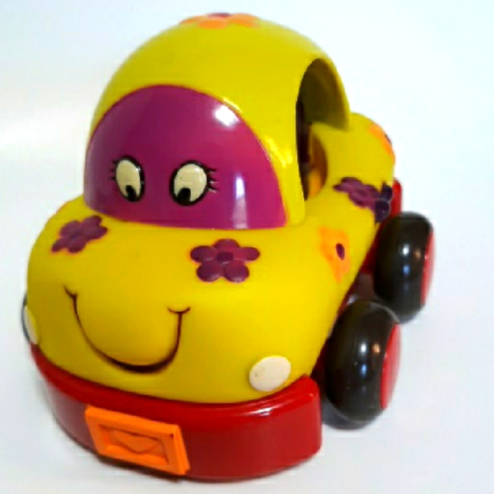 Battat B. Wheeee-Ls! Pull Back GoB YOU Toy Car Flower Love Bug  Fast Just